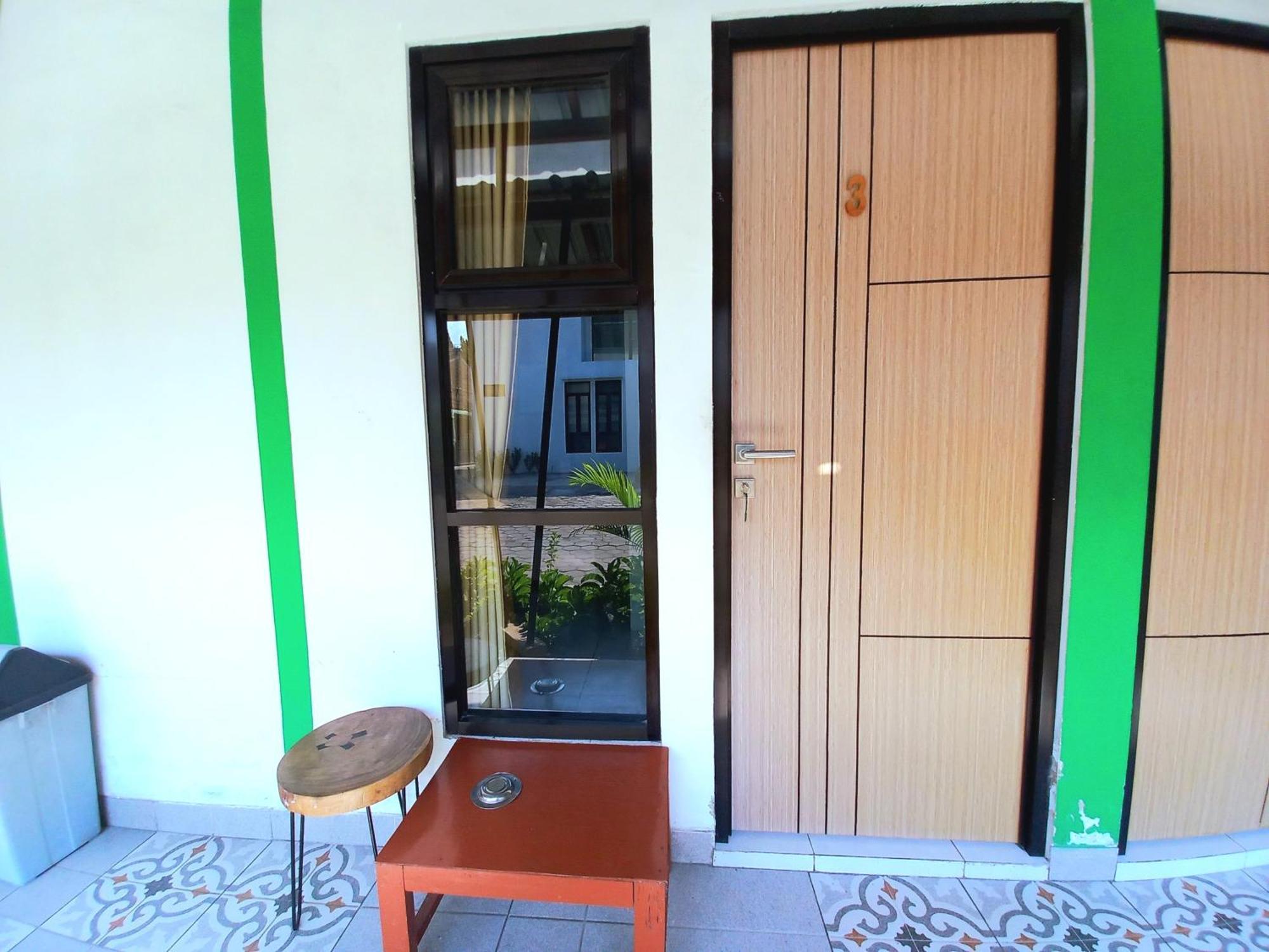Hotel Jogja Kili Suci By Simply Homy ジョグジャカルタ エクステリア 写真
